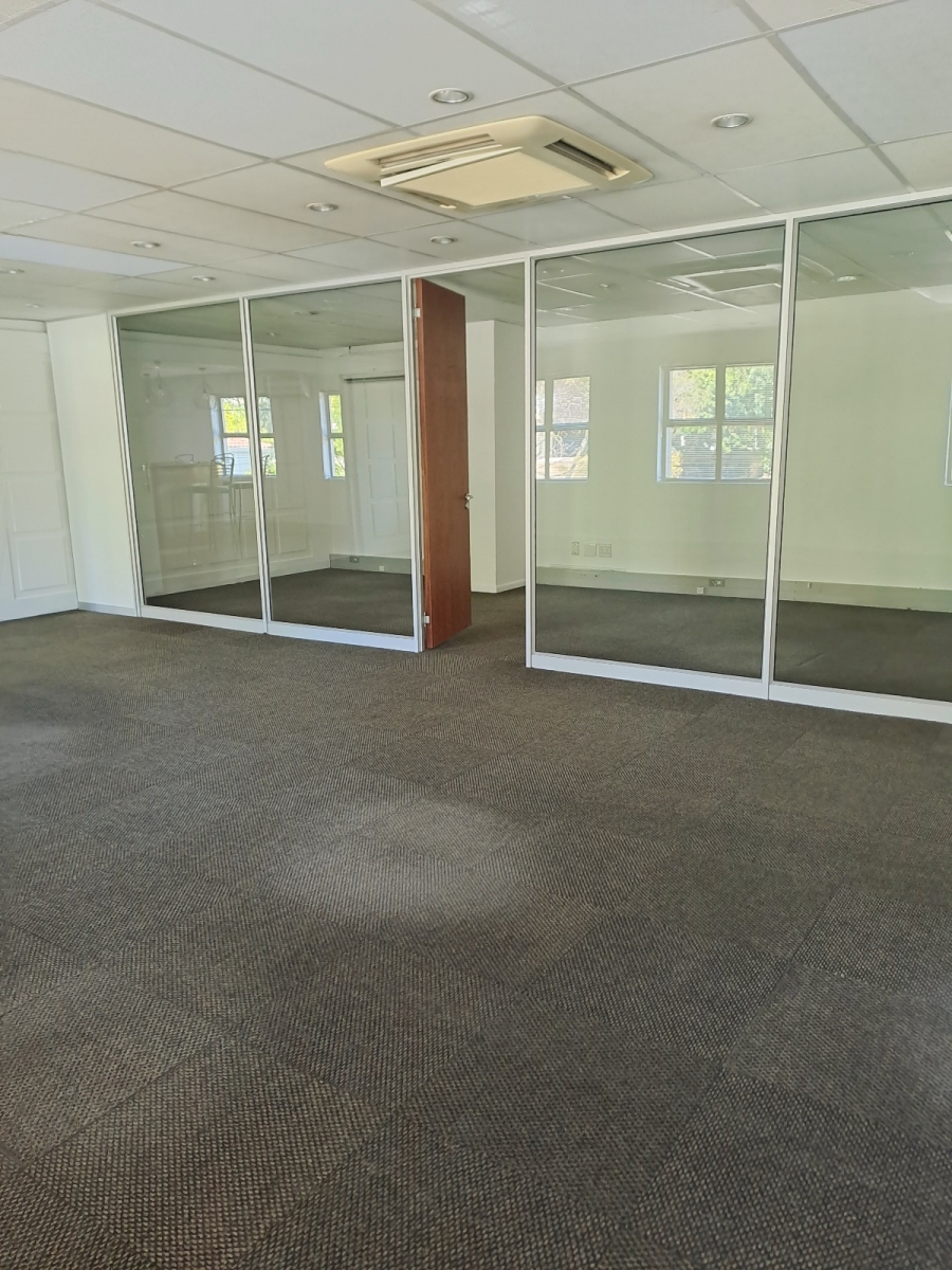 To Let commercial Property for Rent in Okennedyville Western Cape